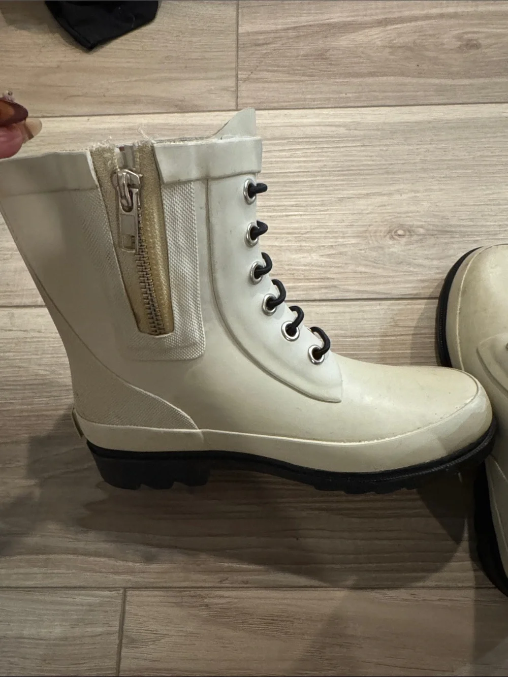 Cream Lace-Up girls rain boots